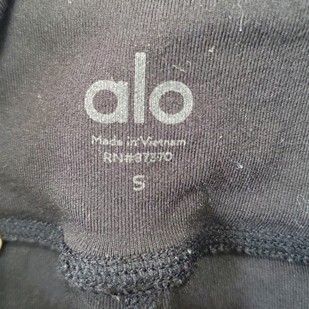 Alo Epic High Waist Mesh Panel Black Leggings Size Small - Picture 8 of 11